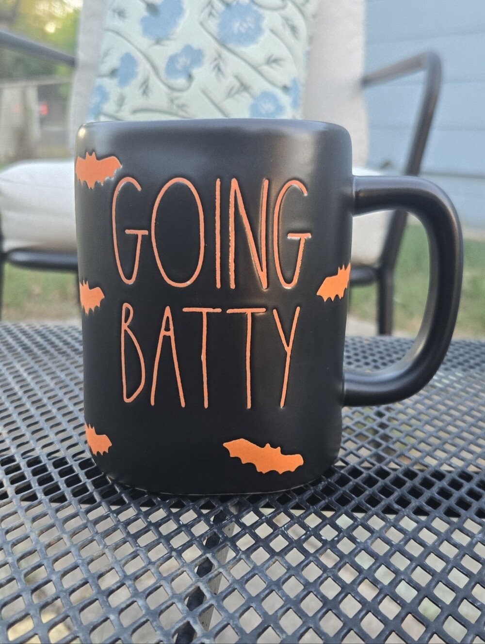 🖤🧡Rae Dunn Going Batty🦇Halloween Black and Orange Coffee Mug EUC 🧡🖤